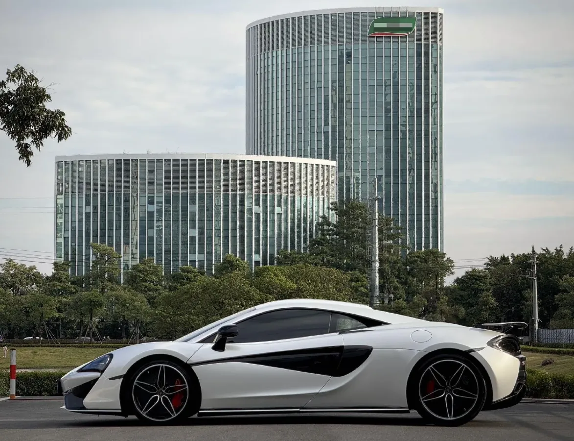 2015 McLaren 570 3.8T 570HP V8 7DCT,autocango,china used car exporter,china ev exporter,chinese used car exporter,chinese used ev exporter