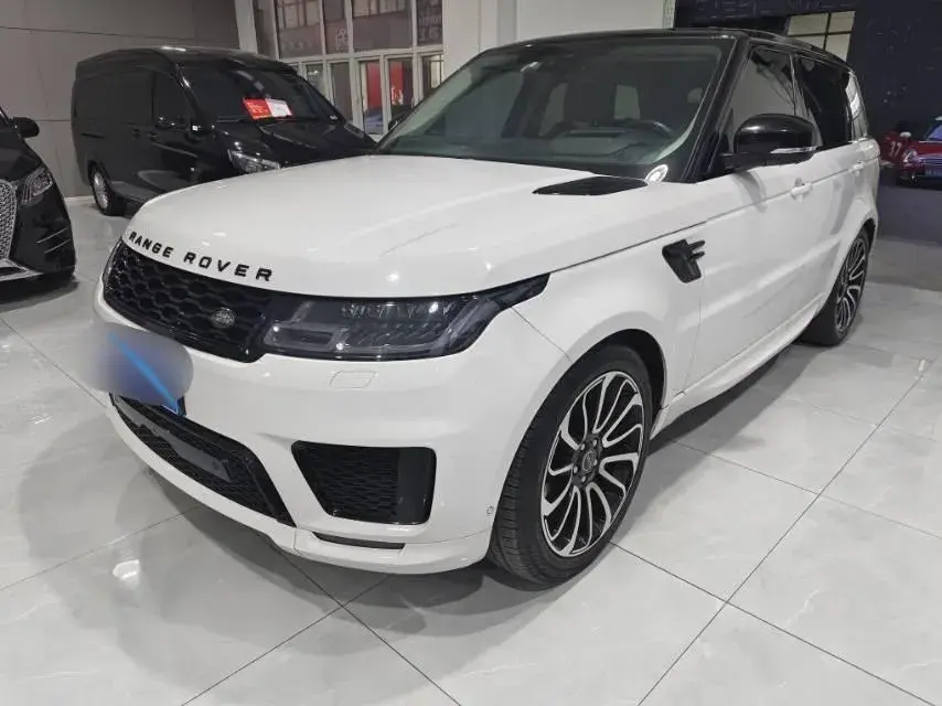 2021 LAND ROVER view 1
