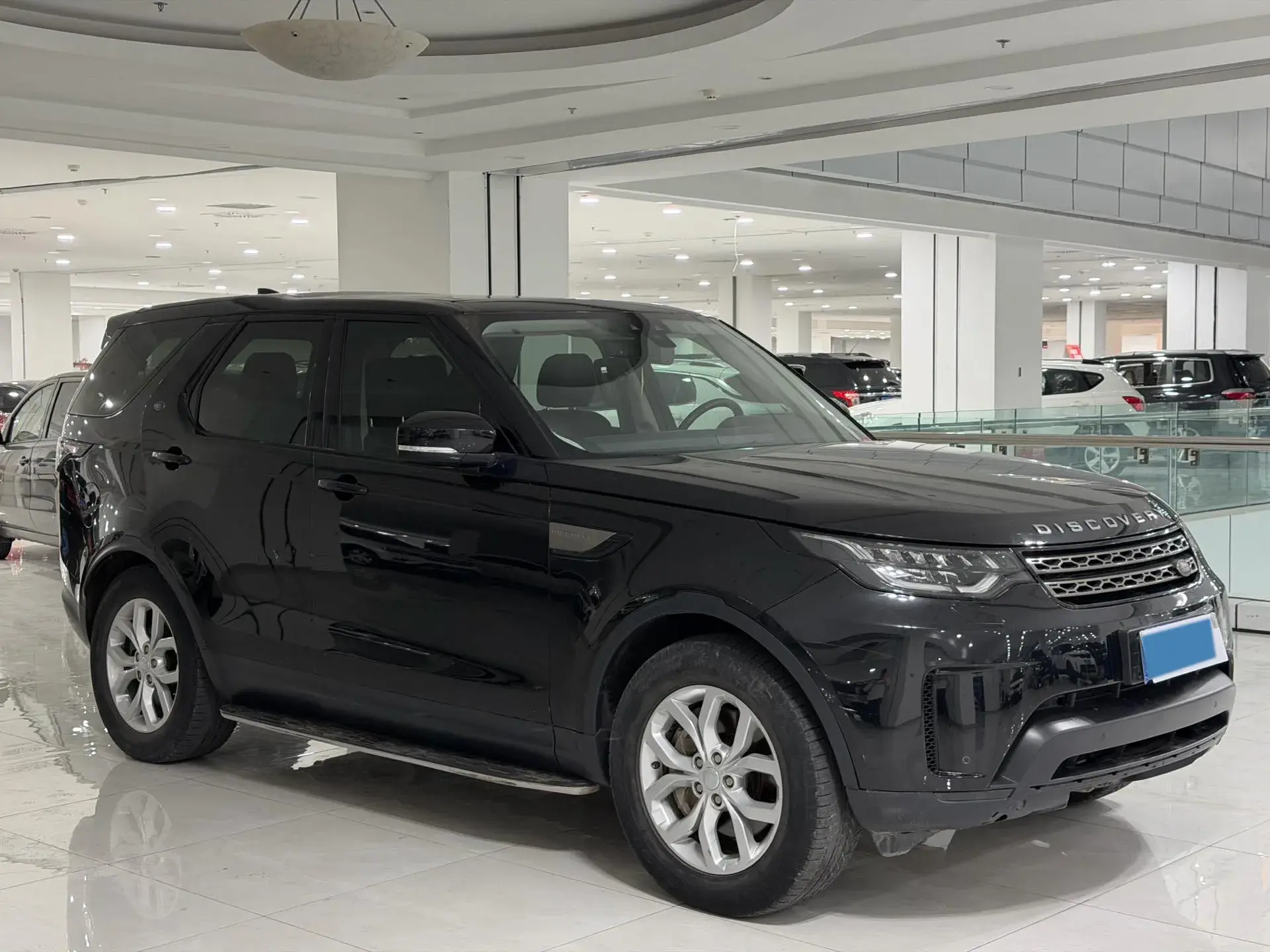 2018 LAND ROVER thumbnail 3