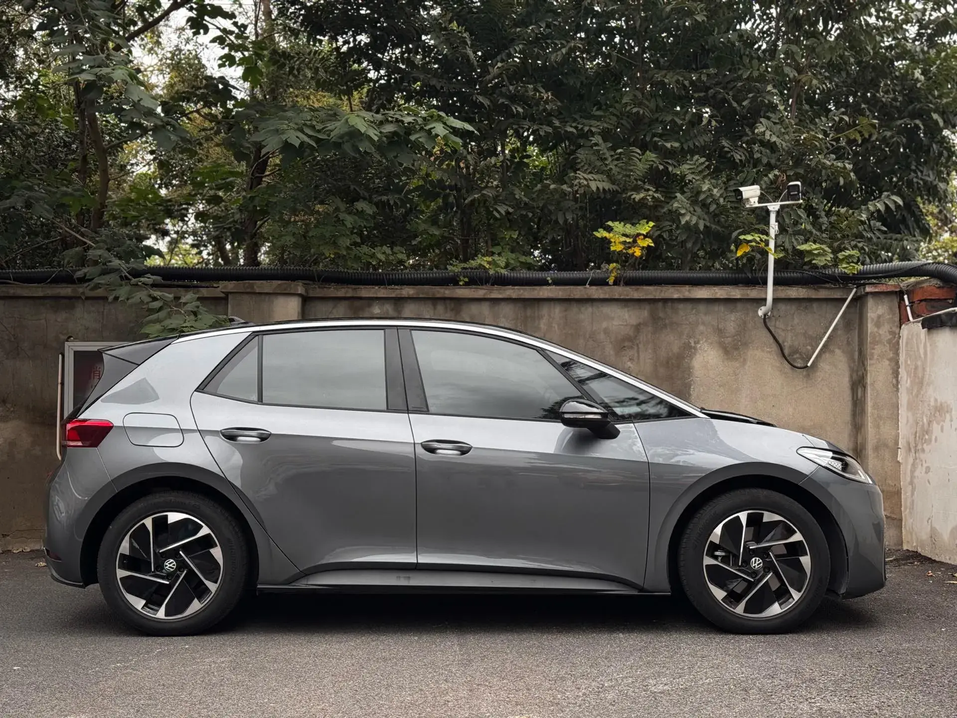 2024 VOLKSWAGEN ID.3 thumbnail 3