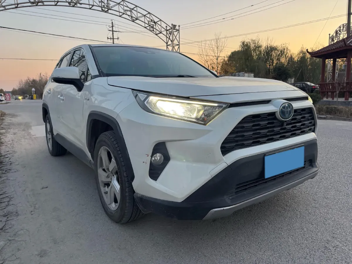 2021 Toyota RAV4 Hybird E+ 2.5L 180HP L4 E-CVT PHEV 15.984KWH,autocango,china used car exporter,china ev exporter,chinese used car exporter,chinese used ev exporter