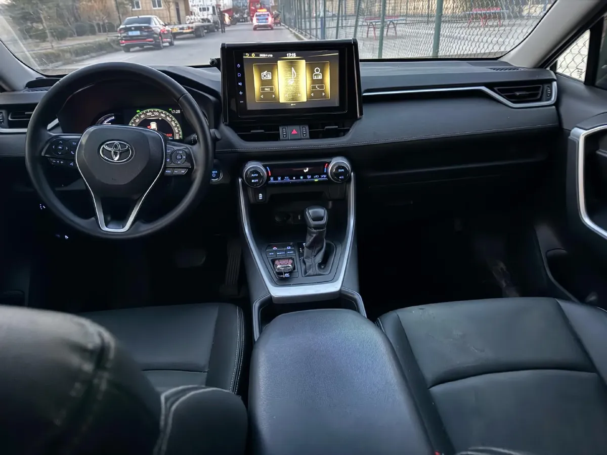 2021 Toyota RAV4 Hybird E+ 2.5L 180HP L4 E-CVT PHEV 15.984KWH,autocango,china used car exporter,china ev exporter,chinese used car exporter,chinese used ev exporter