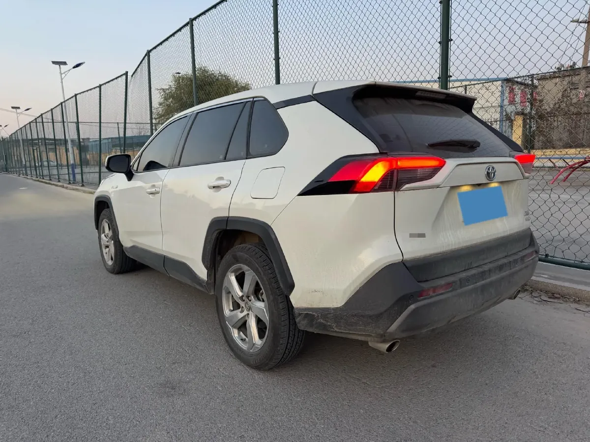 2021 Toyota RAV4 Hybird E+ 2.5L 180HP L4 E-CVT PHEV 15.984KWH,autocango,china used car exporter,china ev exporter,chinese used car exporter,chinese used ev exporter