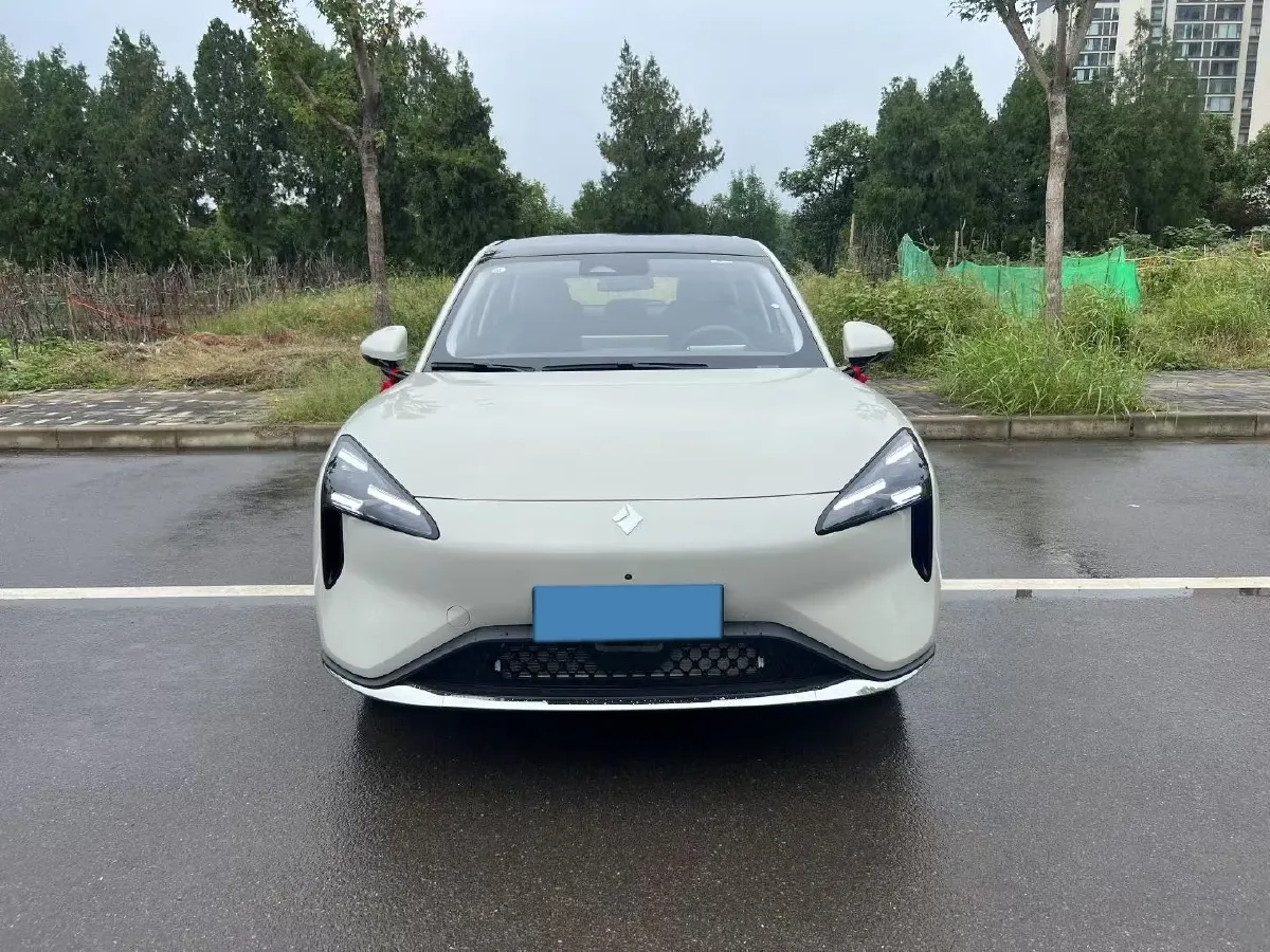 2024 BaoJun Cloud Sea BEV 69.2KWH,autocango,china used car exporter,china ev exporter,chinese used car exporter,chinese used ev exporter