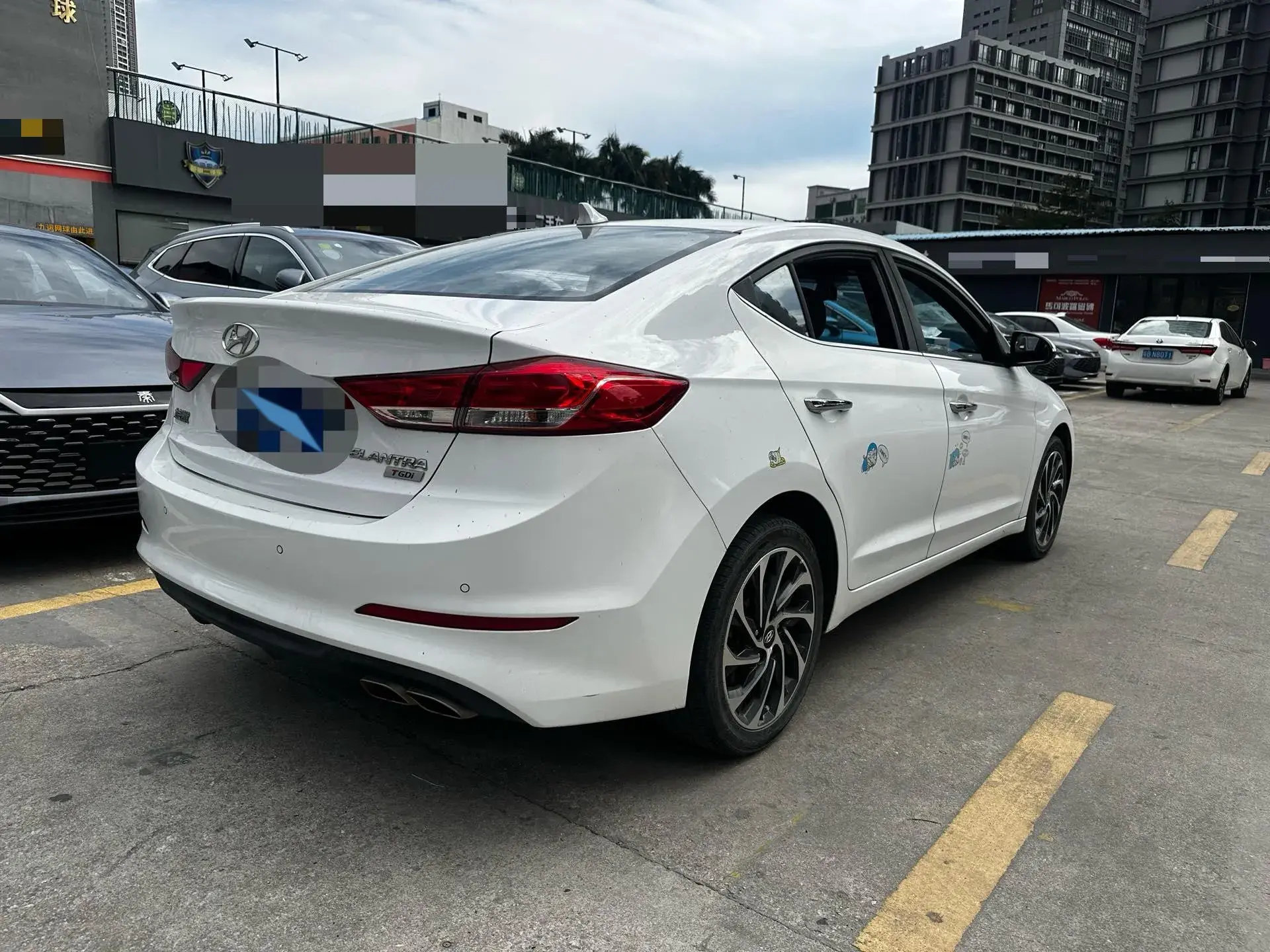 2020 HYUNDAI ELANTRA thumbnail 4