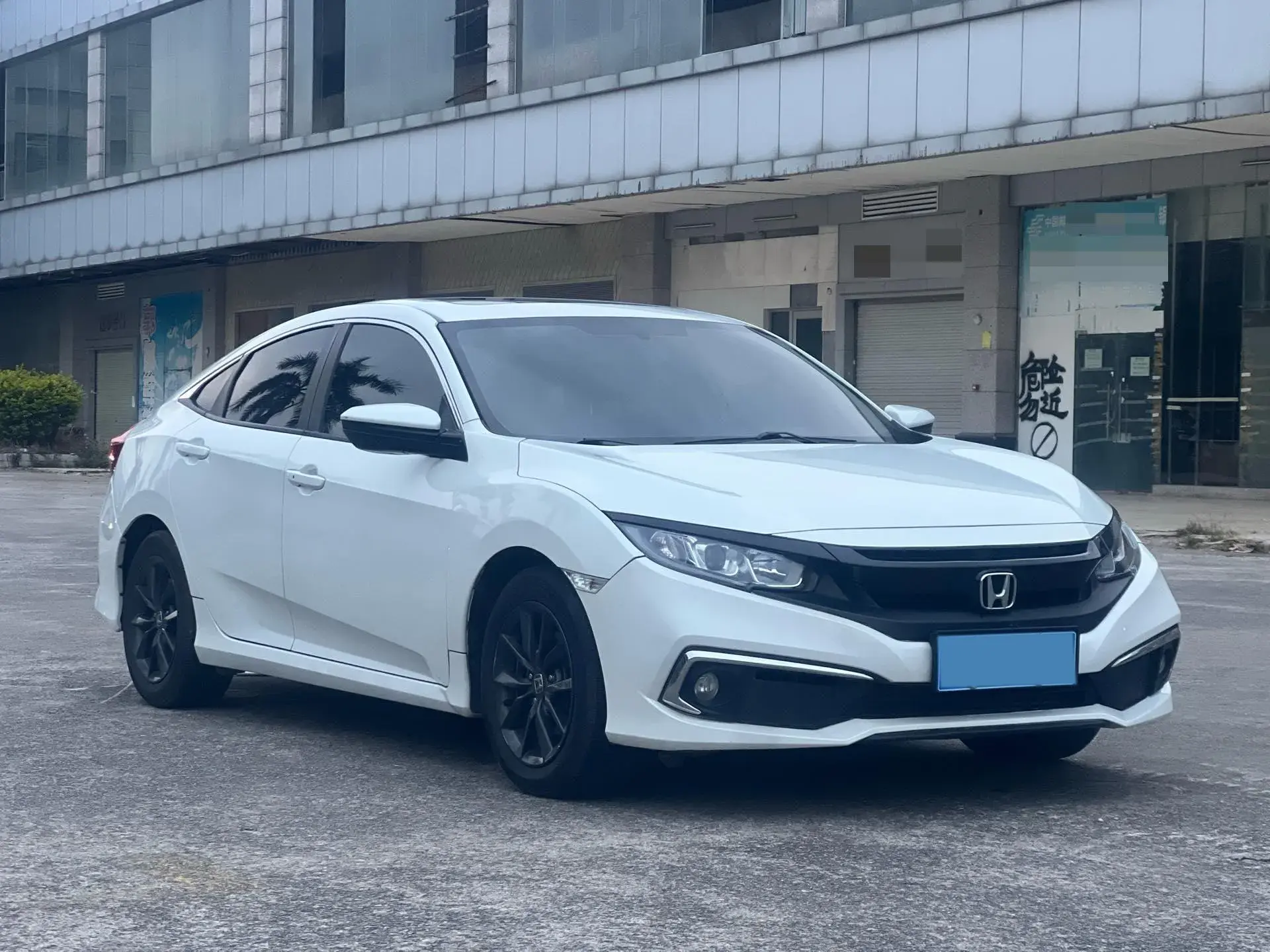 2019 HONDA CIVIC thumbnail 3