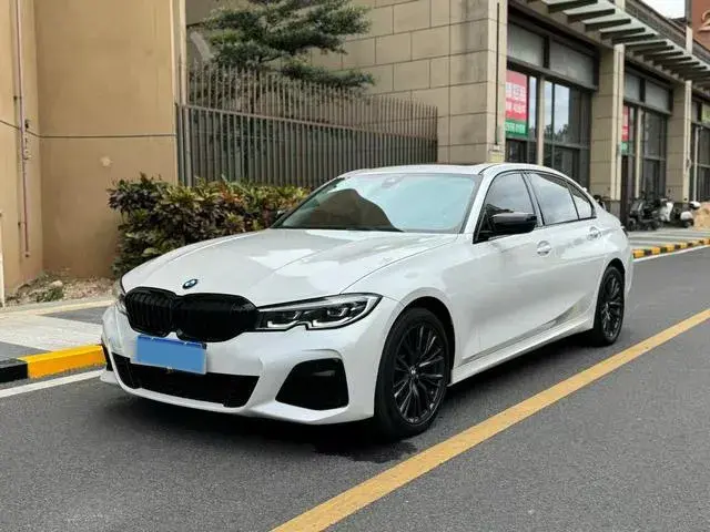 2021 BMW 3 view 1