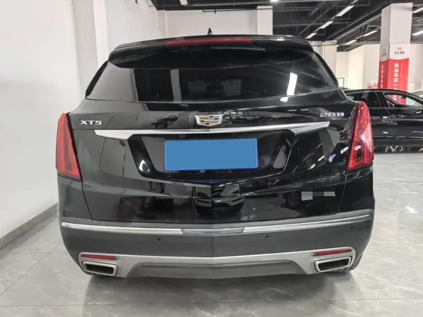 2023 CADILLAC XT5 thumbnail 4
