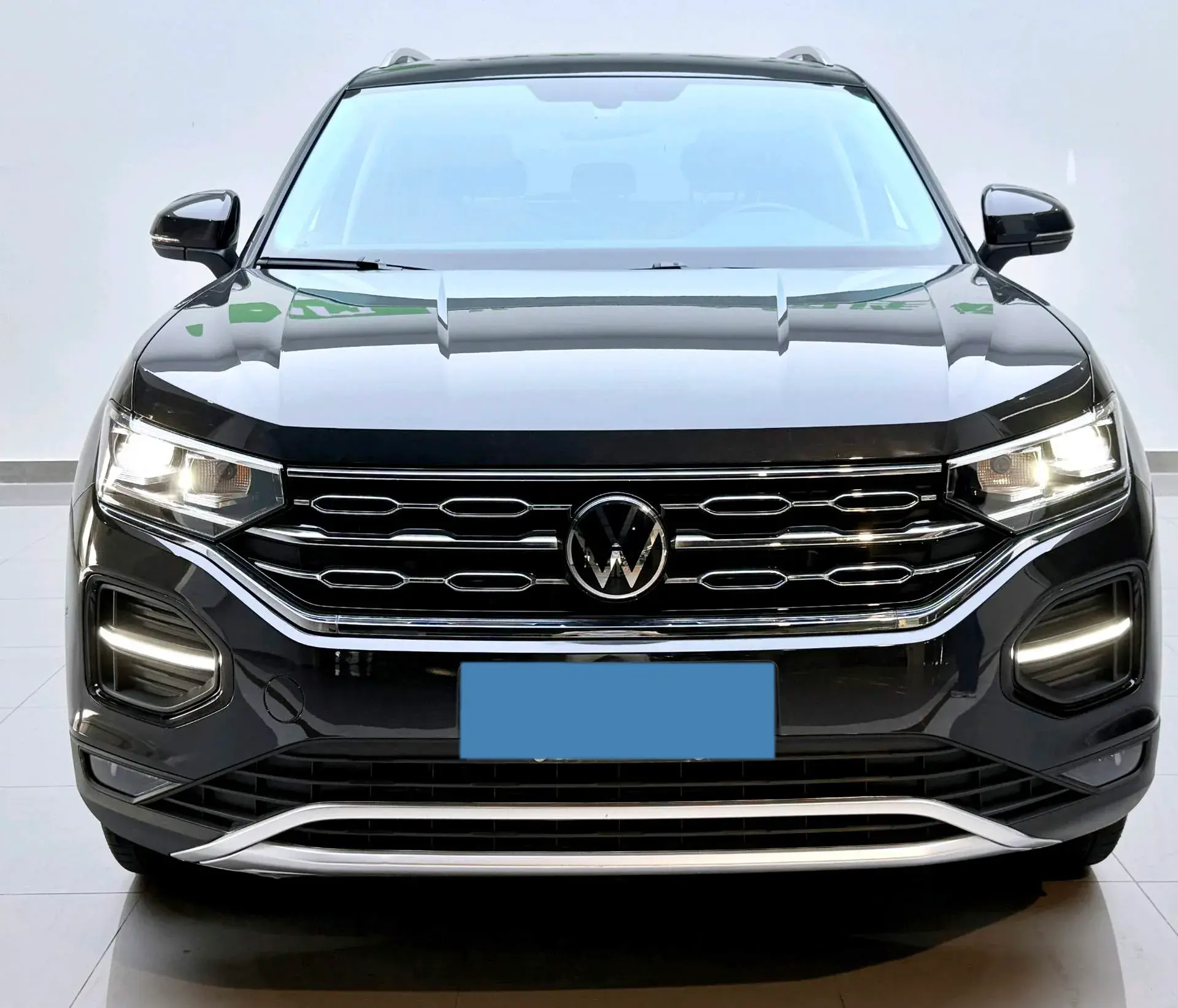 2022 VOLKSWAGEN TAYRON thumbnail 2