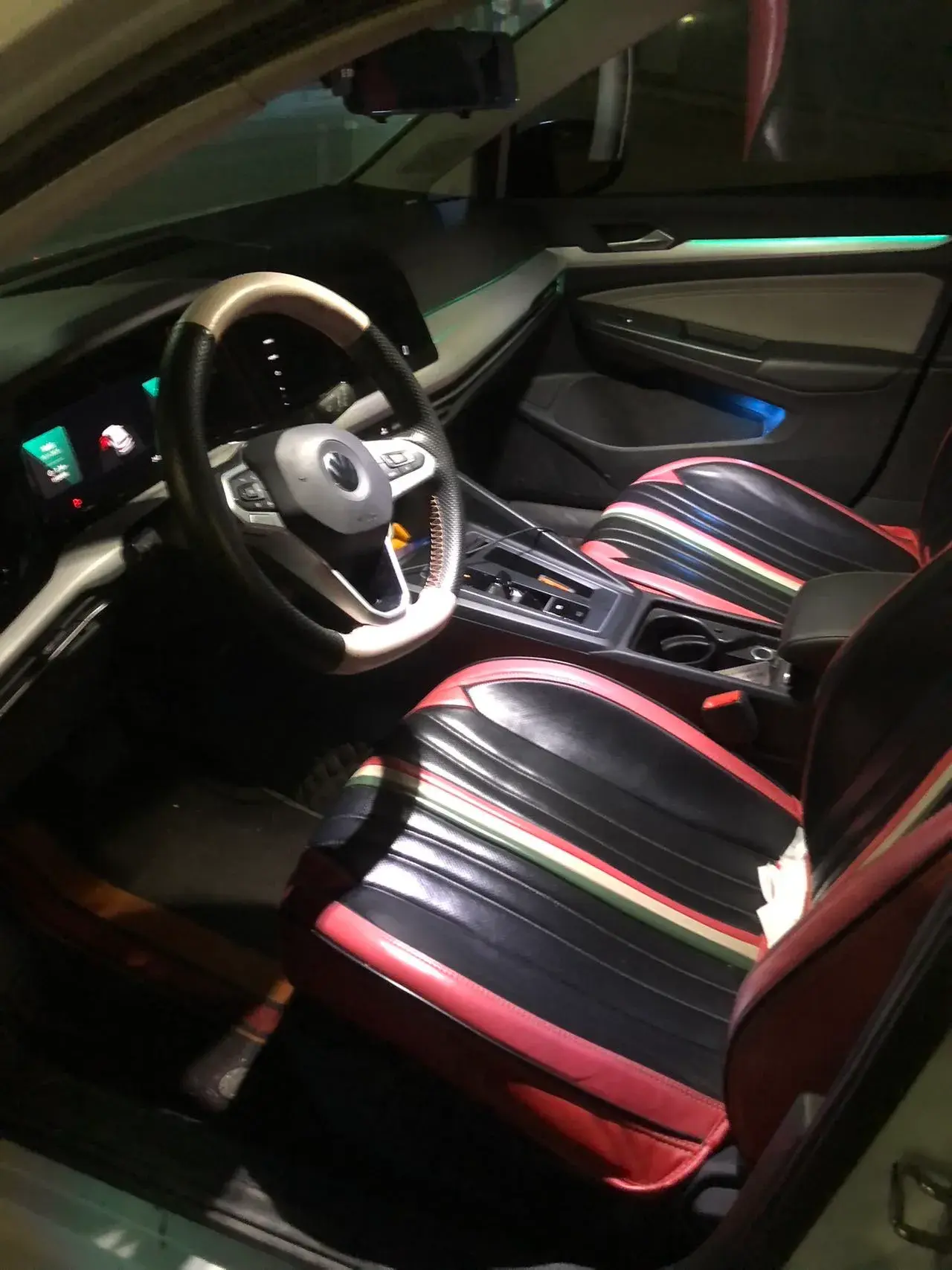 2021 VOLKSWAGEN GOLF thumbnail 3