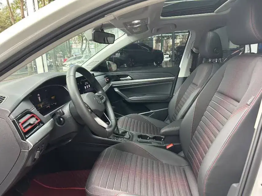 2024 VOLKSWAGEN LAVIDA thumbnail 4