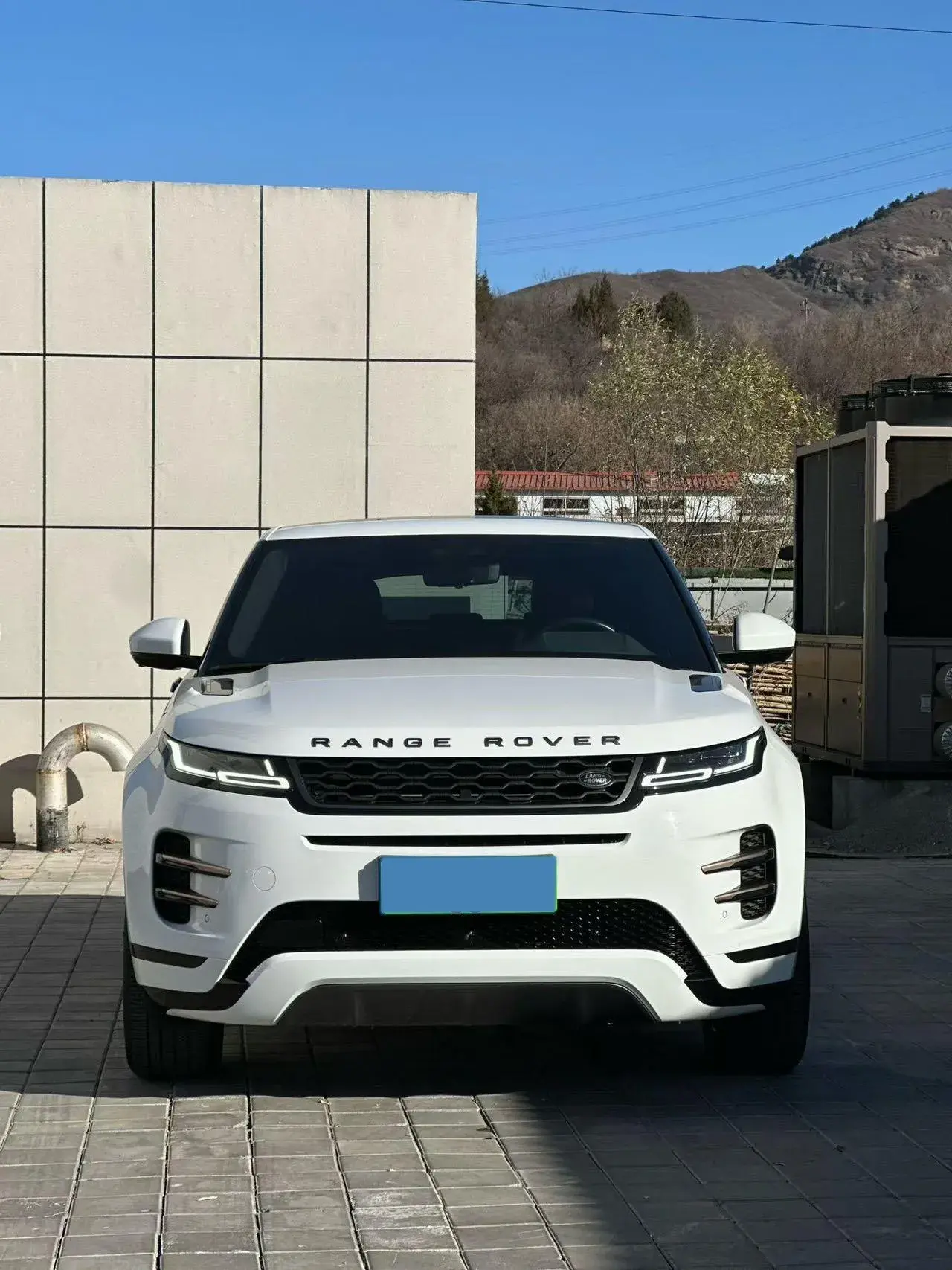 2021 LAND ROVER thumbnail 3