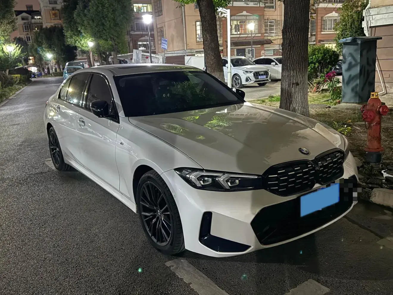 2024 BMW 3 thumbnail 2