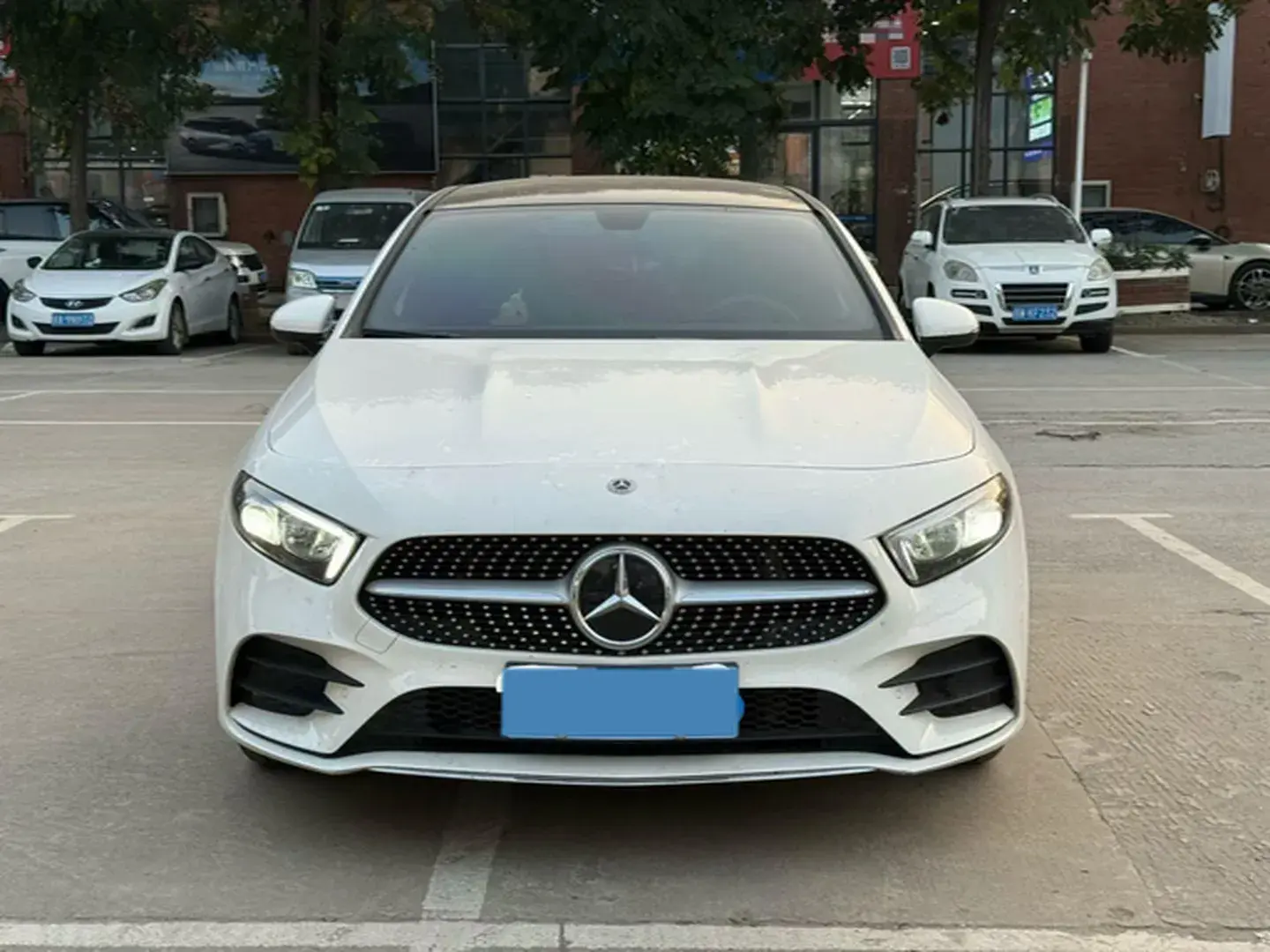 2024 MERCEDES-BENZ A thumbnail 2
