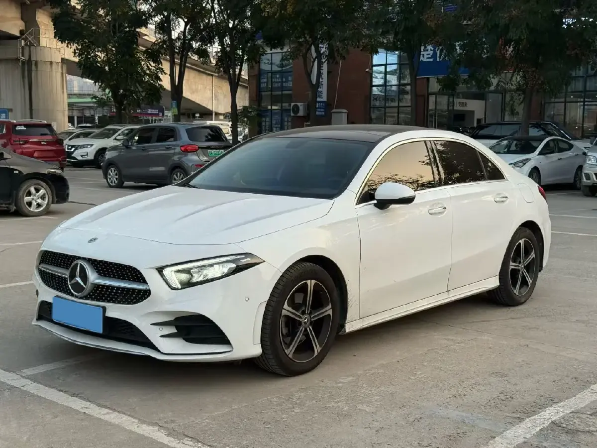 2024 Mercedes-Benz A Class 1.3T 163HP L4 7DCT