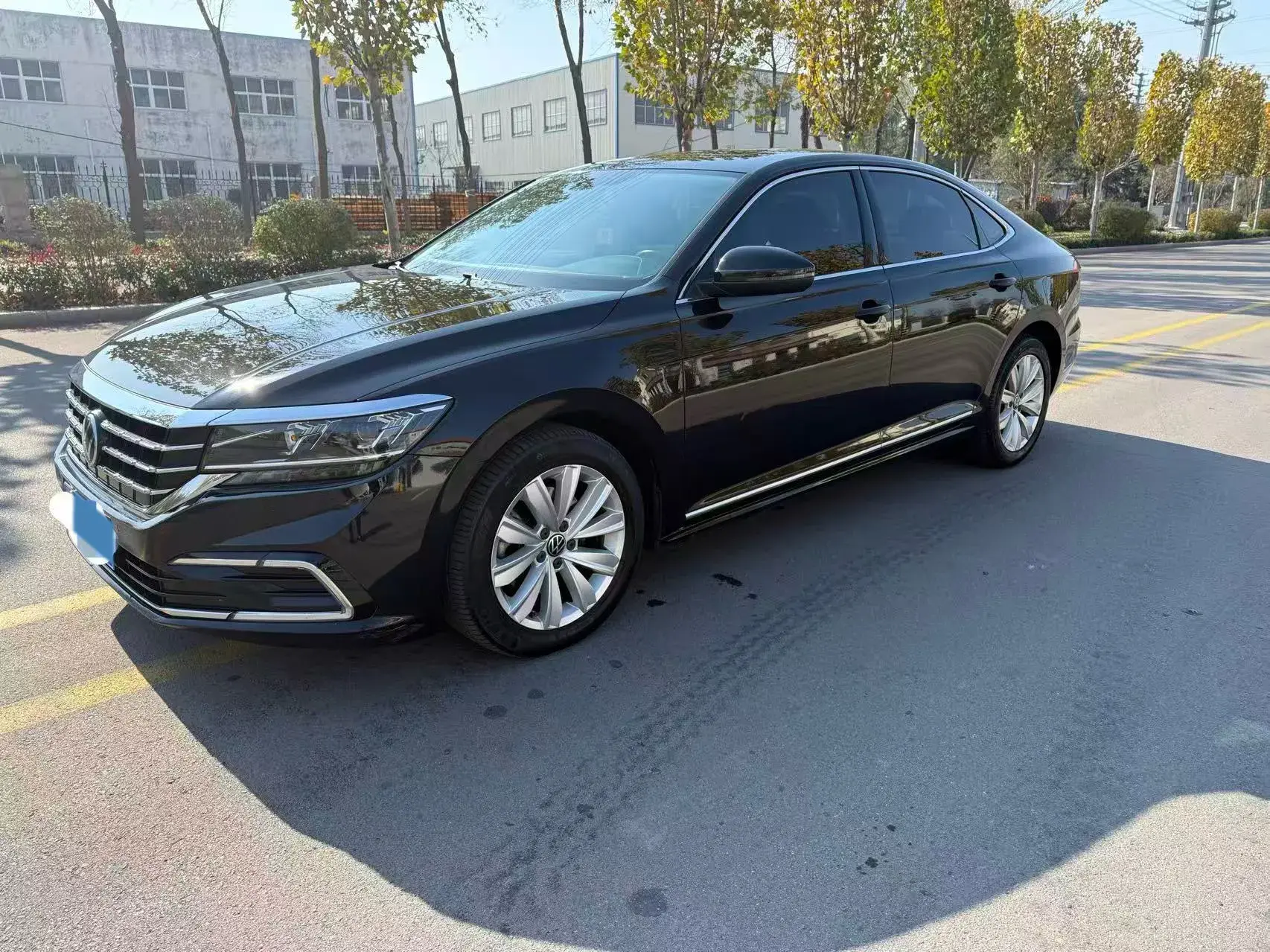 2021 VOLKSWAGEN PASSAT view 1