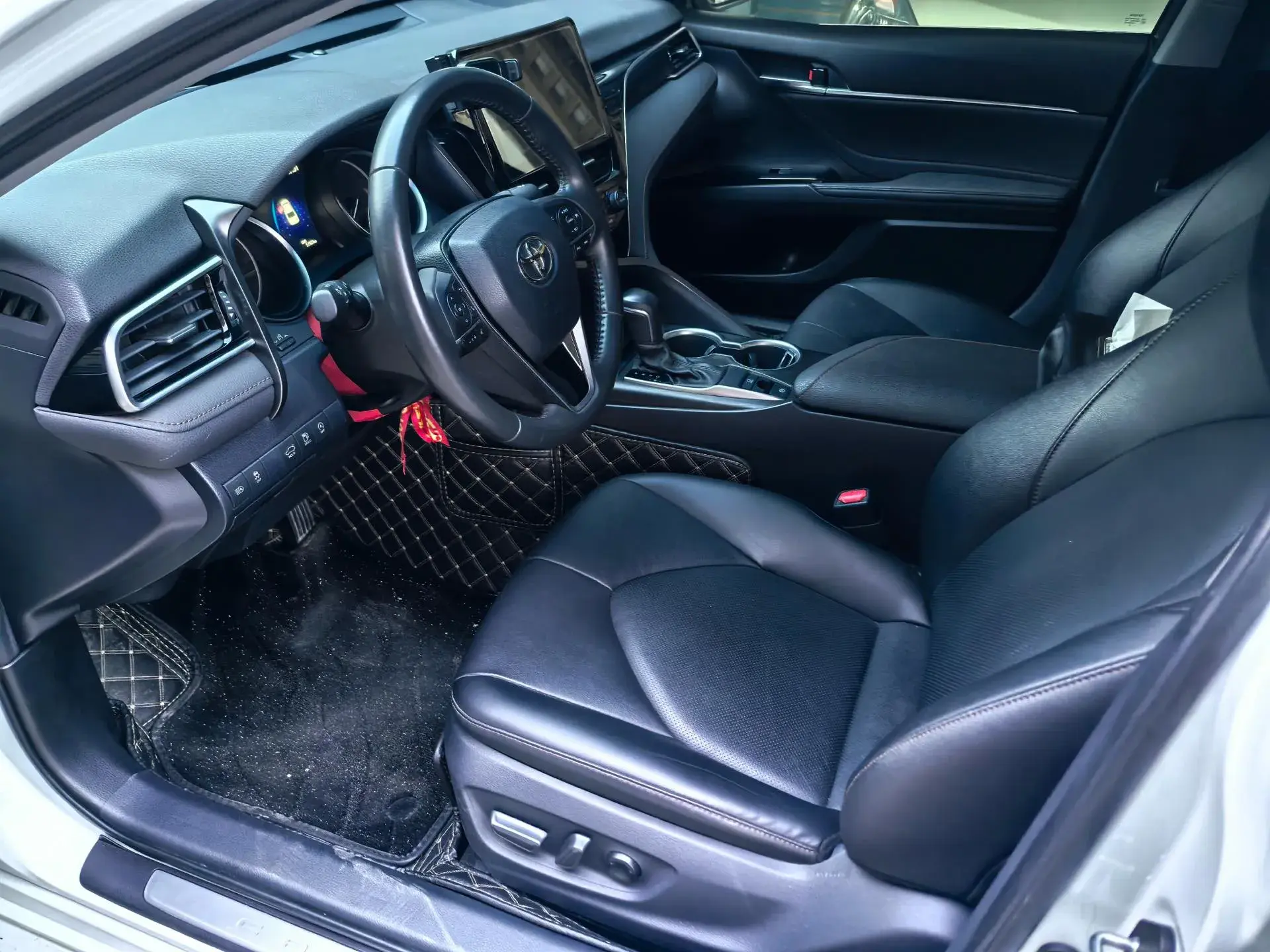 2021 TOYOTA CAMRY thumbnail 4