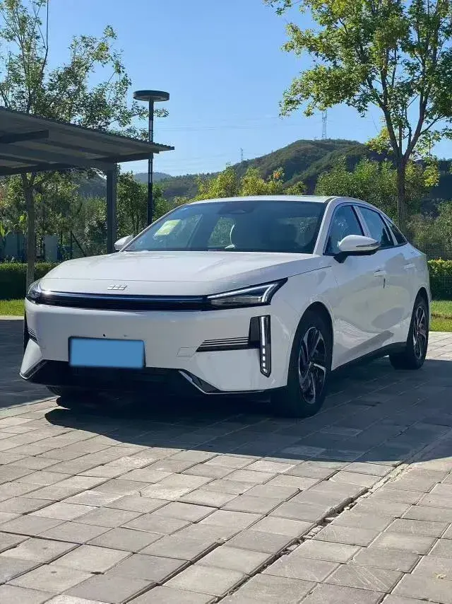 2024 GEELY GALAXY view 1