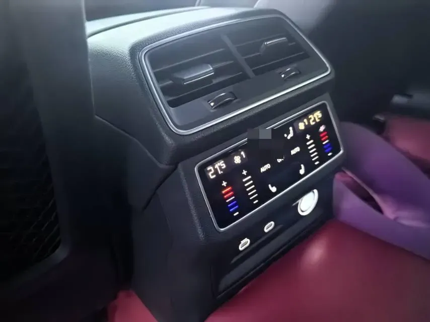 2025 Audi A6L 3.0T 340HP V6 7DCT,autocango,china used car exporter,china ev exporter,chinese used car exporter,chinese used ev exporter