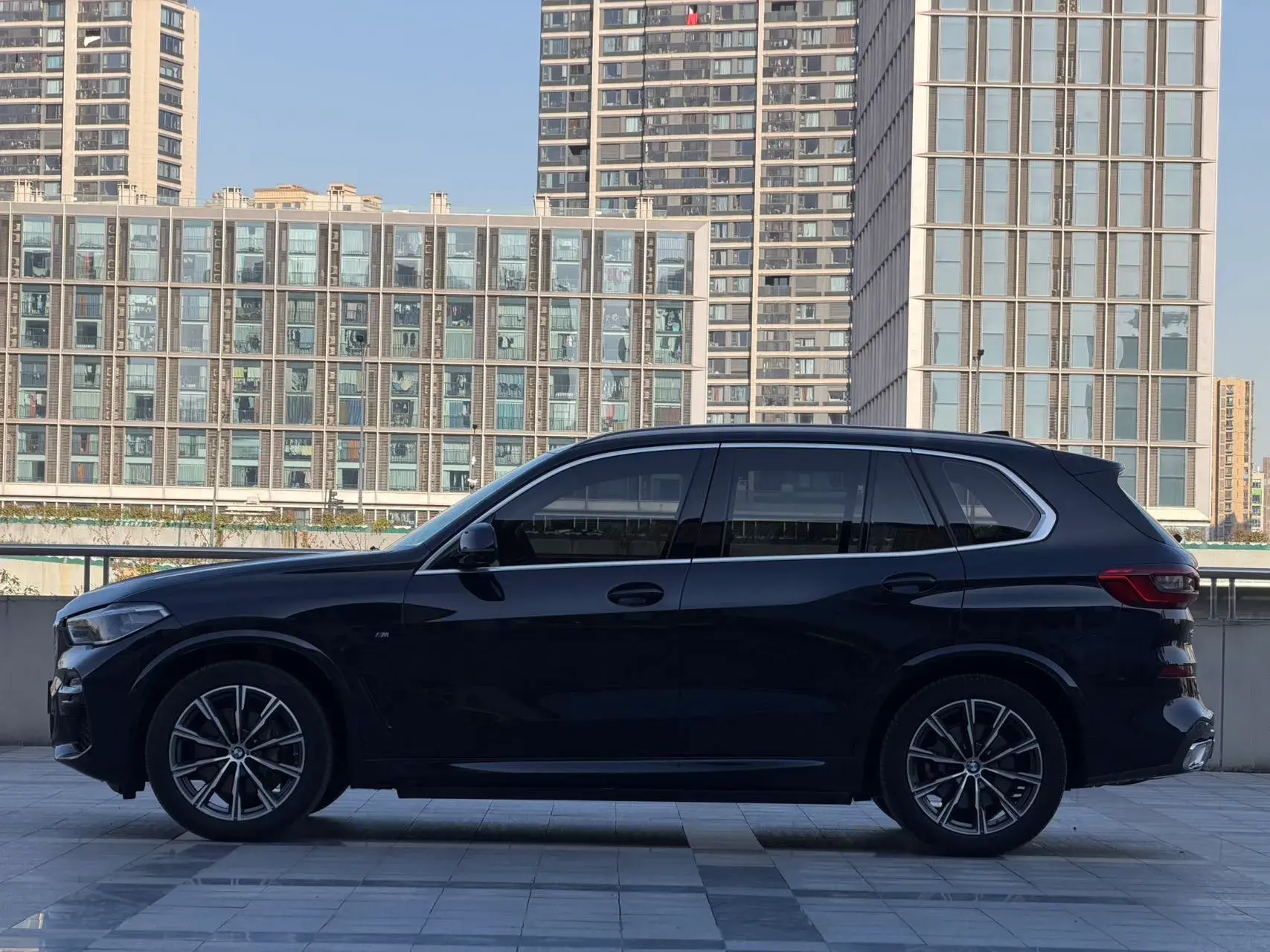 2020 BMW X5 thumbnail 3