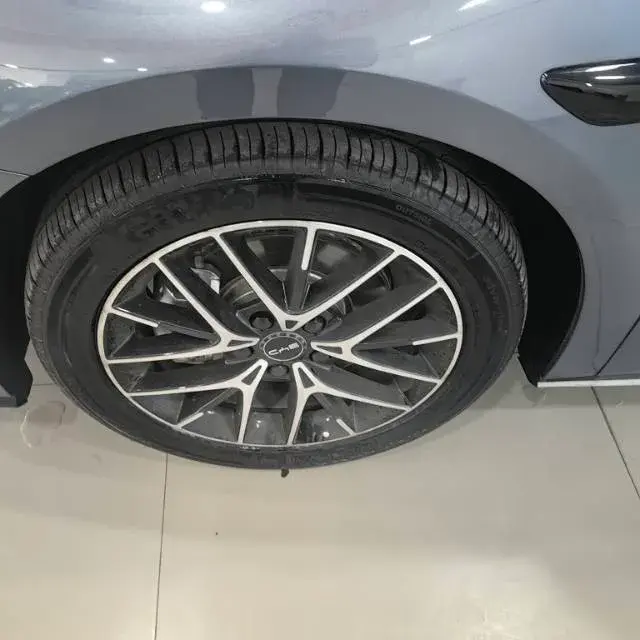 2025 BYD SEAL07 thumbnail 3