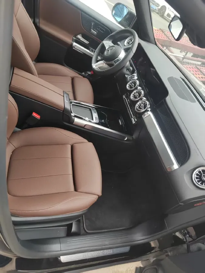 2025 Mercedes-Benz GLB Class 2.0T 190HP L4 8DCT,autocango,china used car exporter,china ev exporter,chinese used car exporter,chinese used ev exporter