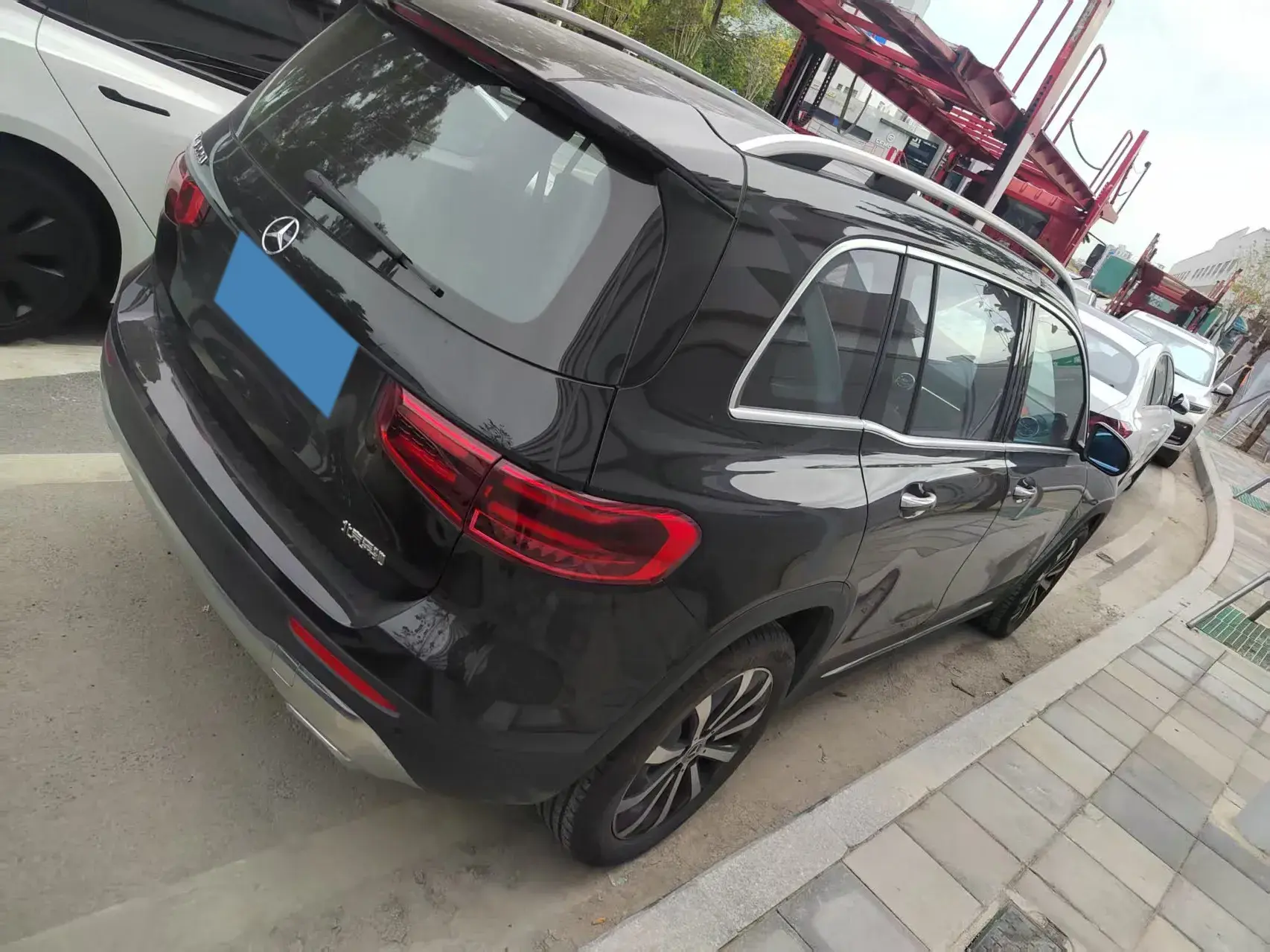 2025 MERCEDES-BENZ GLB thumbnail 4