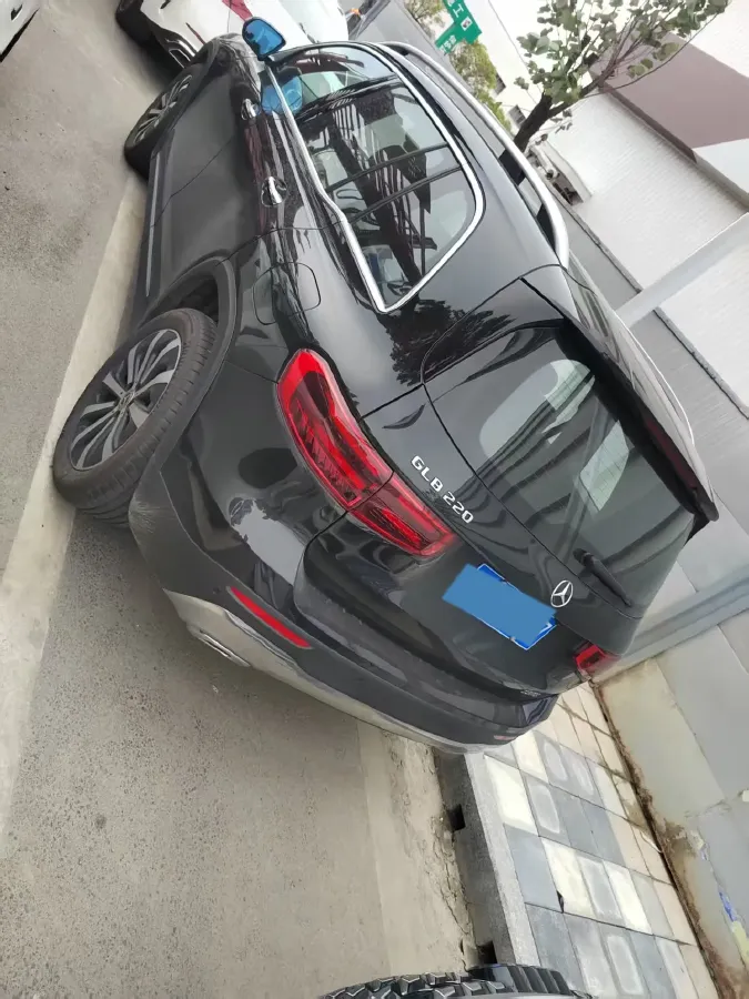 2025 Mercedes-Benz GLB Class 2.0T 190HP L4 8DCT,autocango,china used car exporter,china ev exporter,chinese used car exporter,chinese used ev exporter