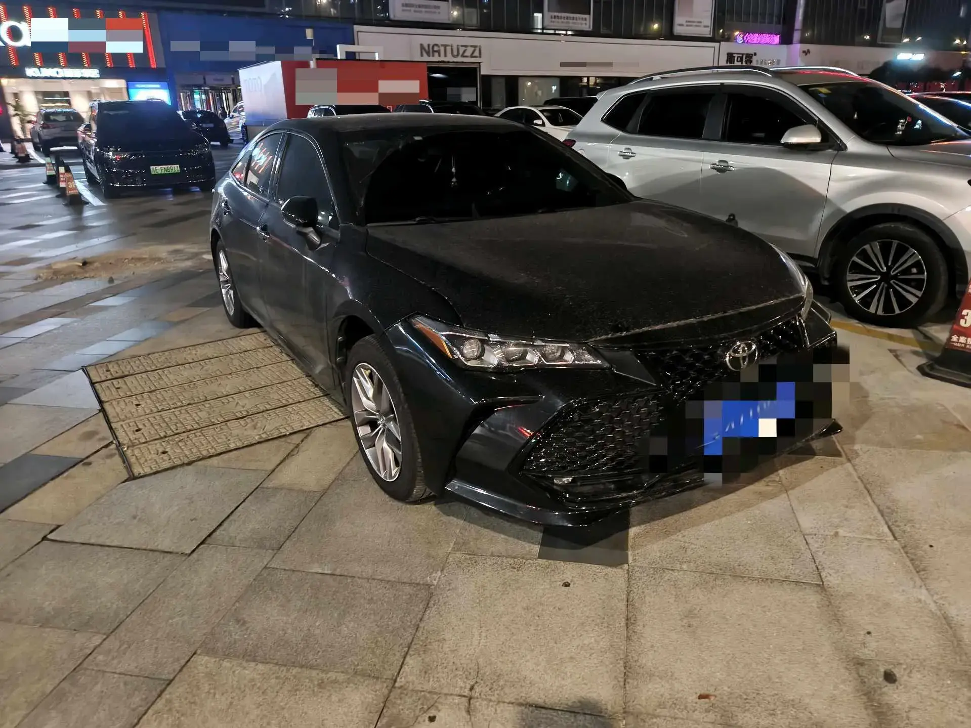 2019 TOYOTA AVALON thumbnail 2