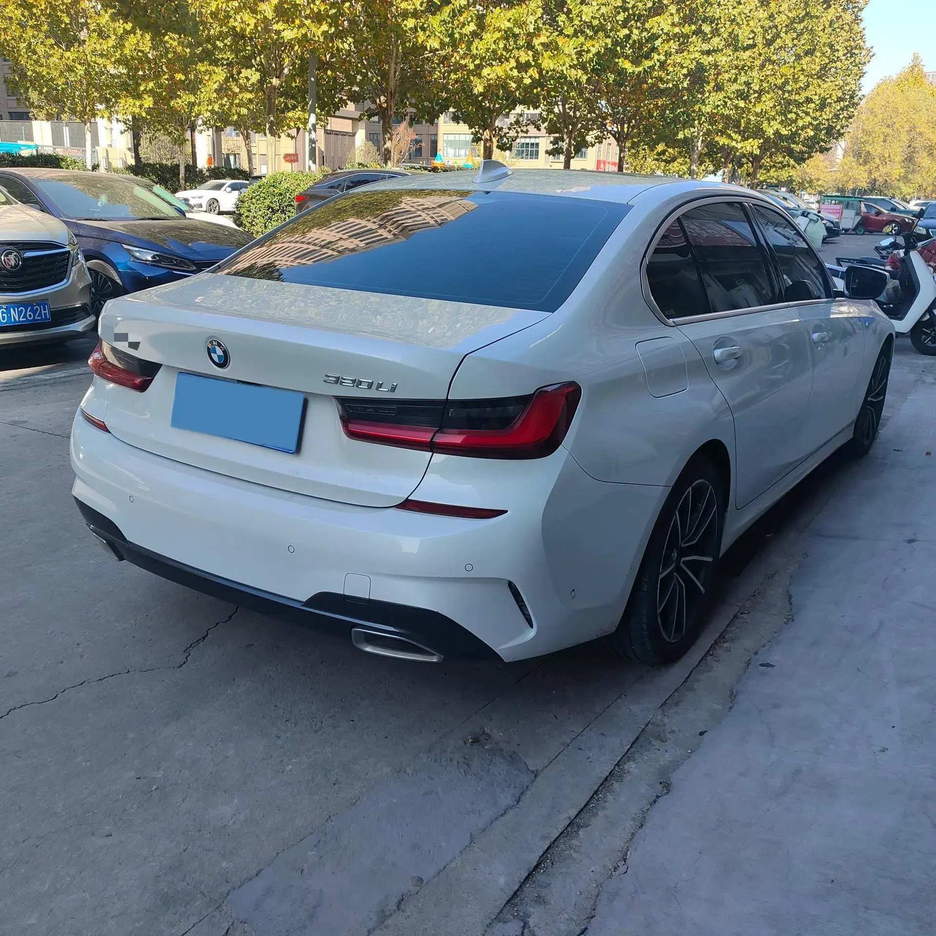 2020 BMW 3 thumbnail 4
