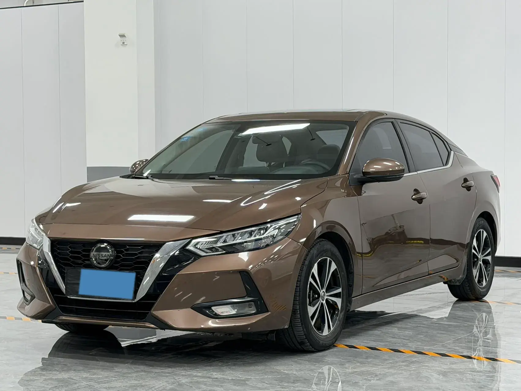 2020 NISSAN SYLPHY view 1