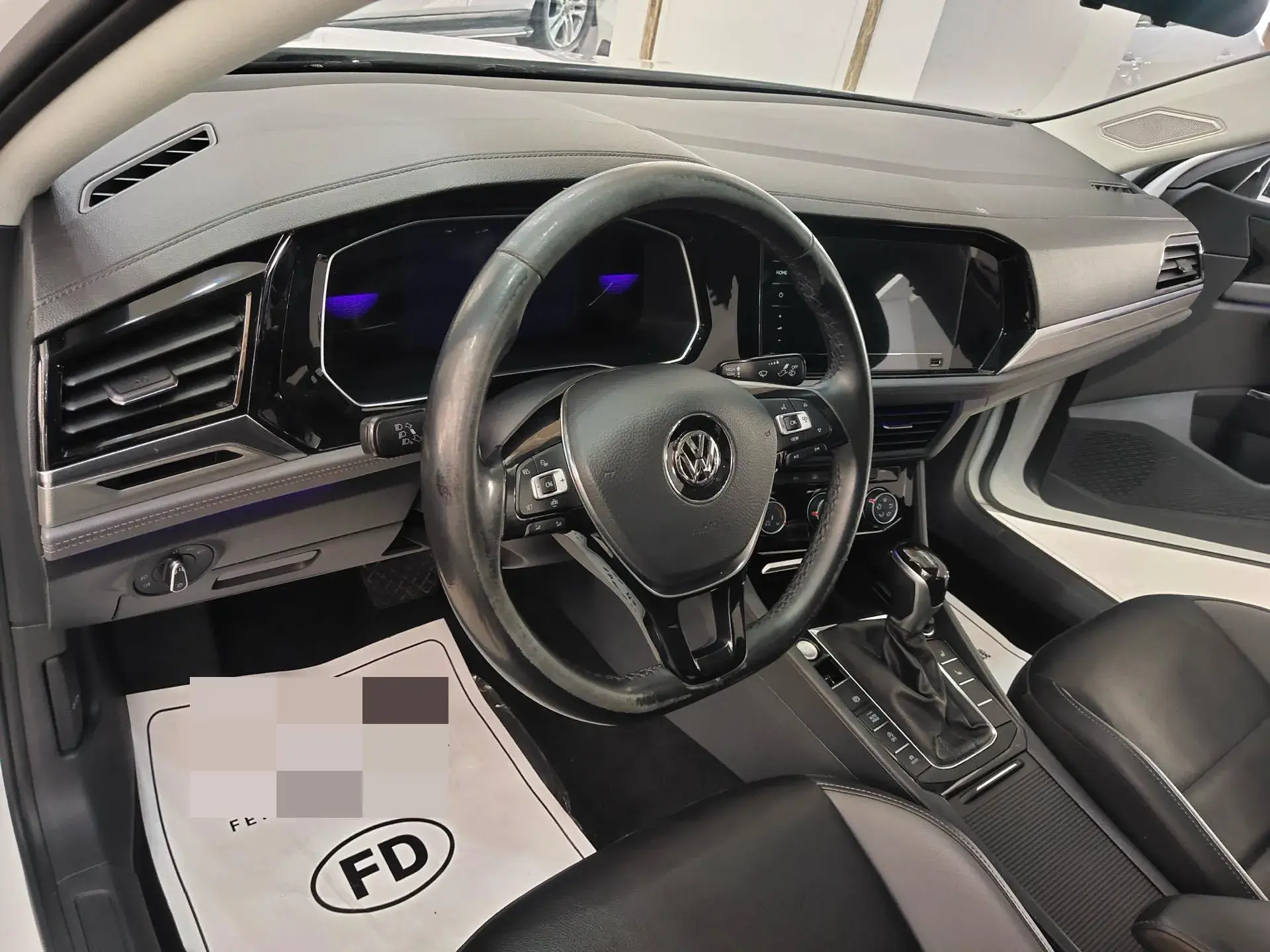 2021 VOLKSWAGEN SAGITAR thumbnail 3