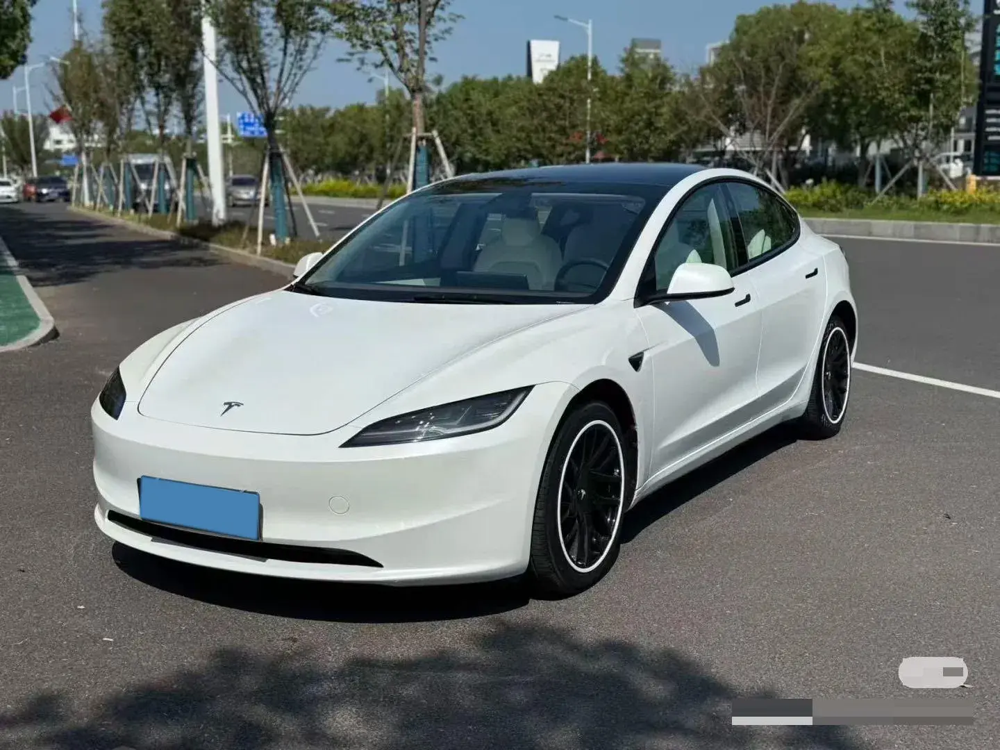 2023 TESLA MODEL view 1