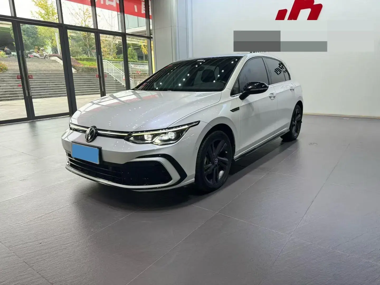 2021 VOLKSWAGEN GOLF view 1