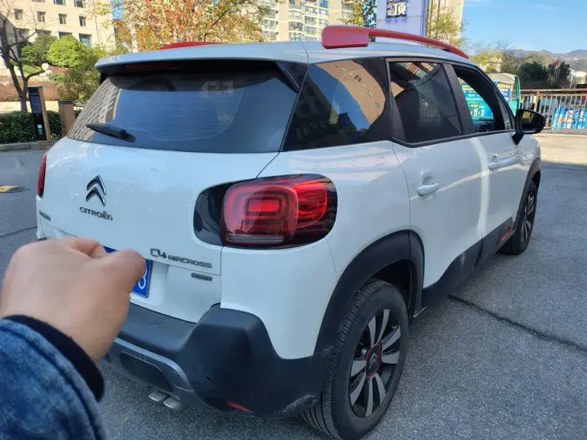 2018 CITROEN C4 thumbnail 2