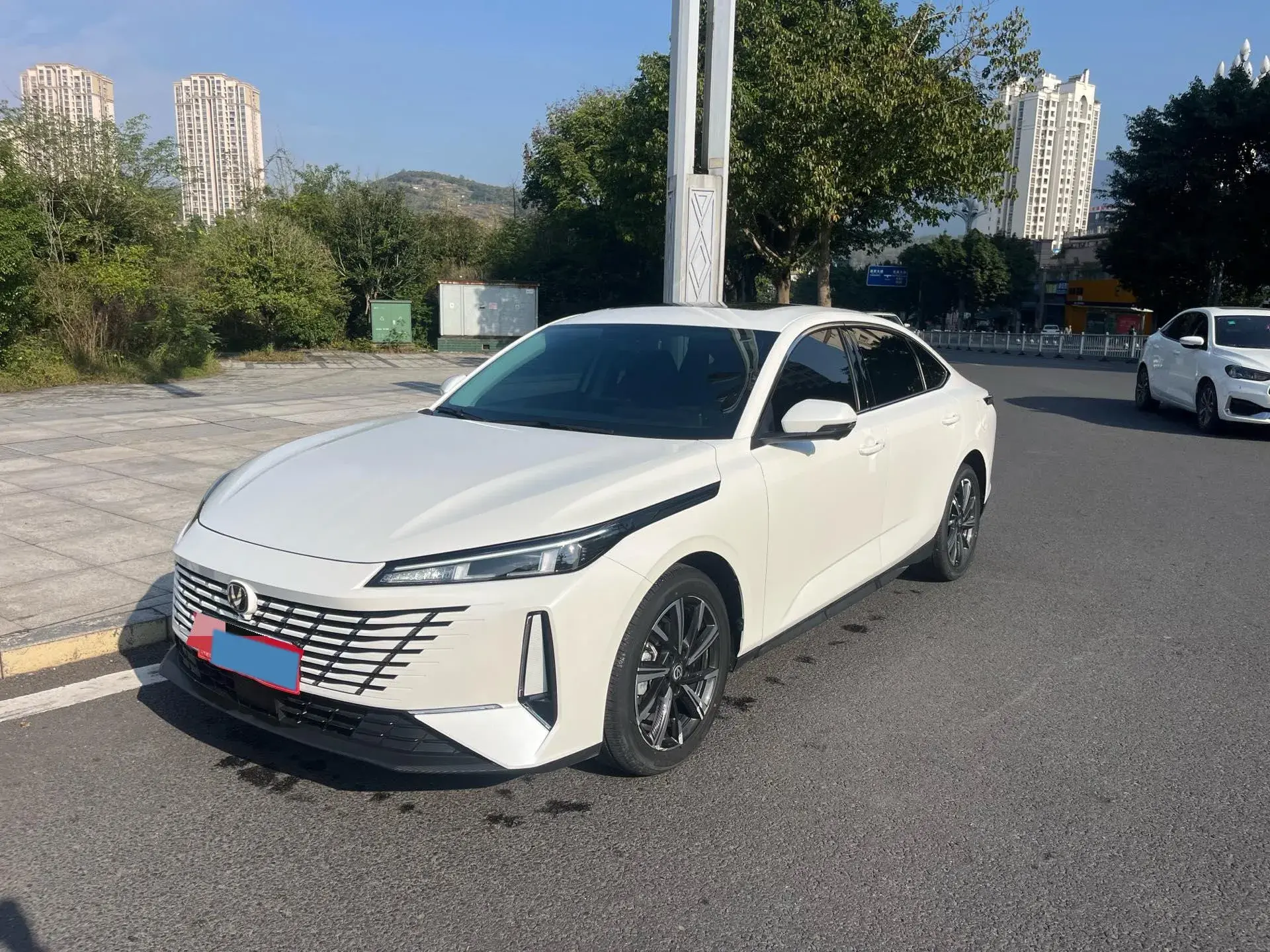 2025 CHANGAN EADO view 1