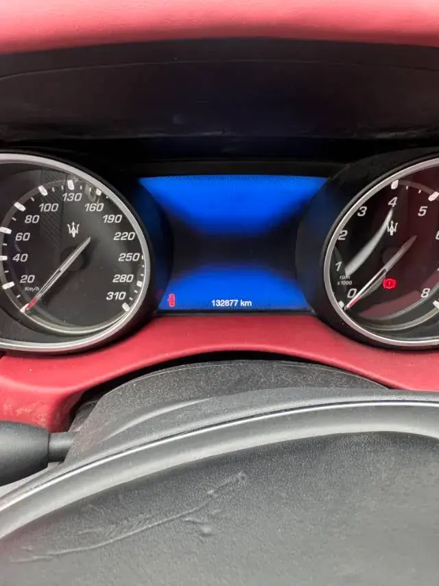 2018 MASERATI LEVANTE thumbnail 2