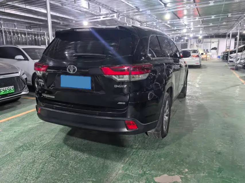 2018 TOYOTA HIGHLANDER thumbnail 3