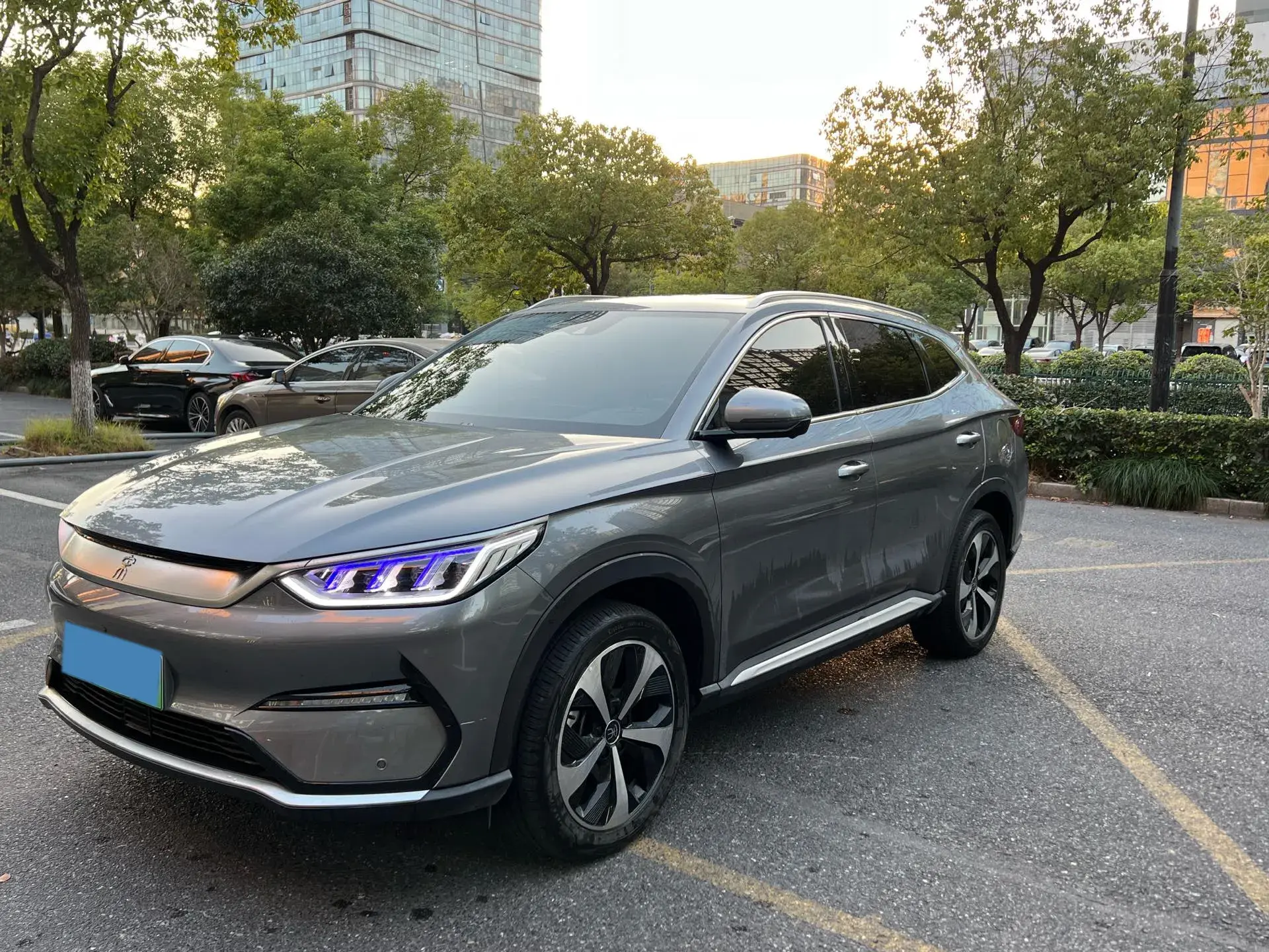 2021 BYD SONG view 1