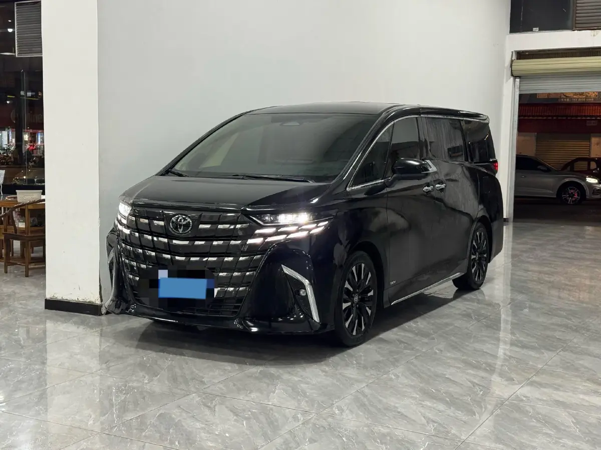 2024 Toyota Alphard 2.5L 190HP L4 E-CVT Hybrid