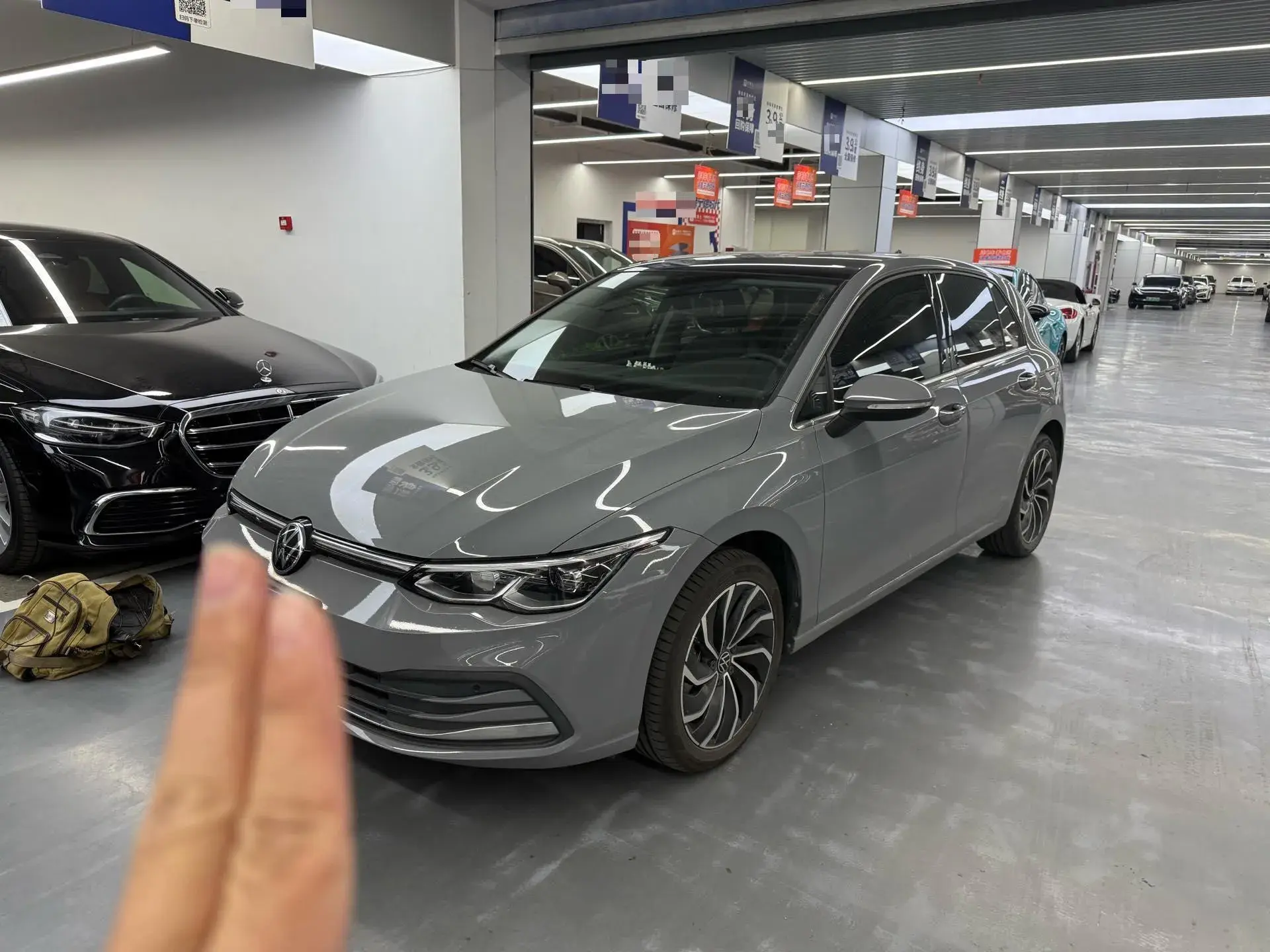 2021 VOLKSWAGEN GOLF view 1