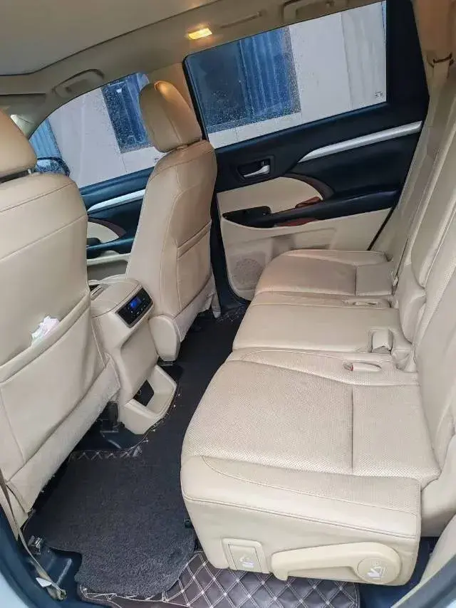 2018 TOYOTA HIGHLANDER thumbnail 3