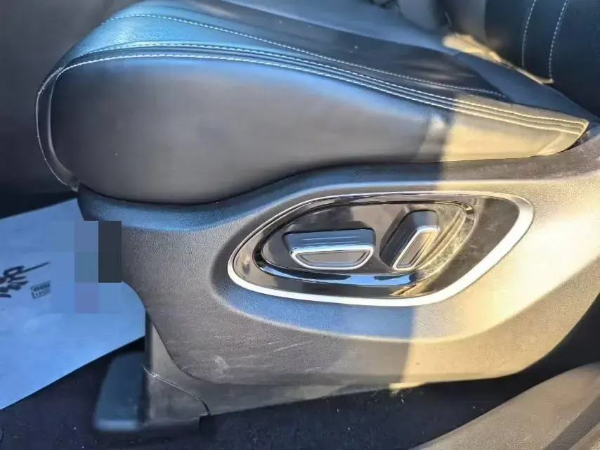 2021 GAC TRUMPCHI thumbnail 4