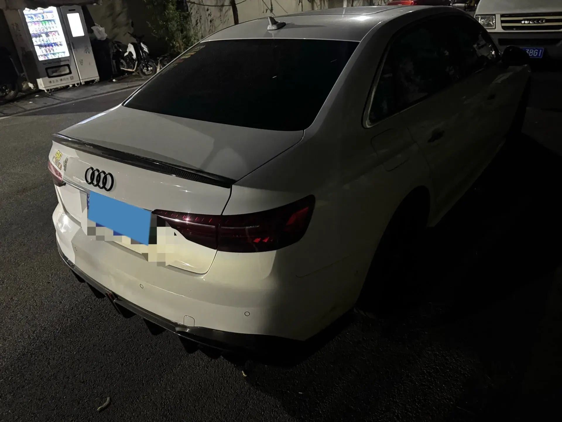 2020 AUDI A4L thumbnail 3