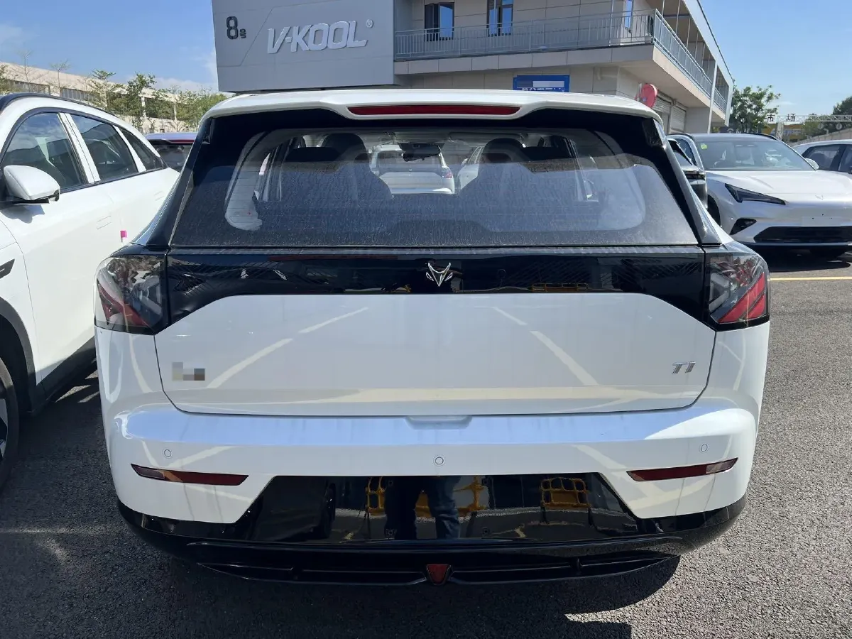 2025 ARCFOX T1 BEV,autocango,china used car exporter,china ev exporter,chinese used car exporter,chinese used ev exporter