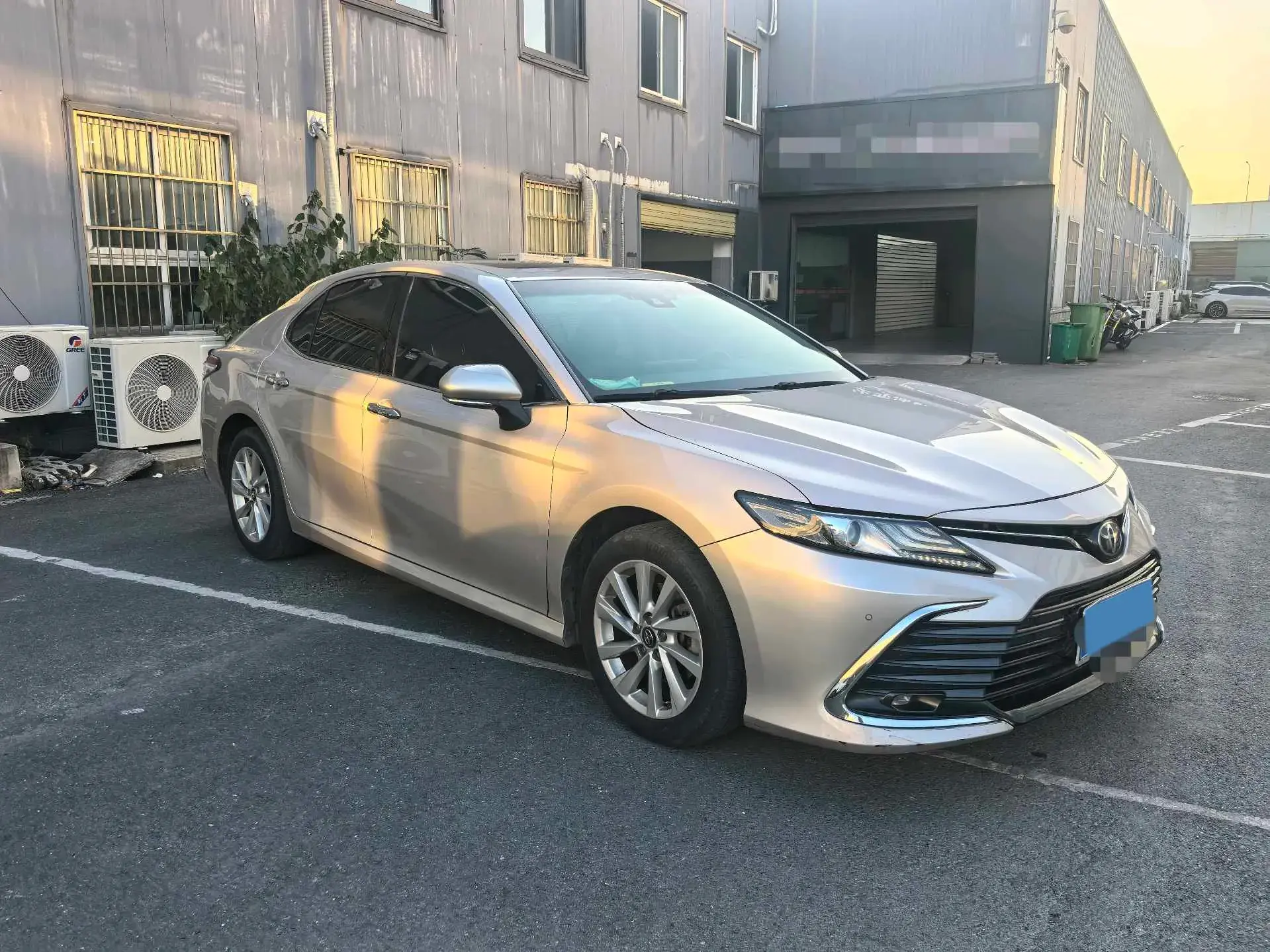 2021 TOYOTA CAMRY thumbnail 2