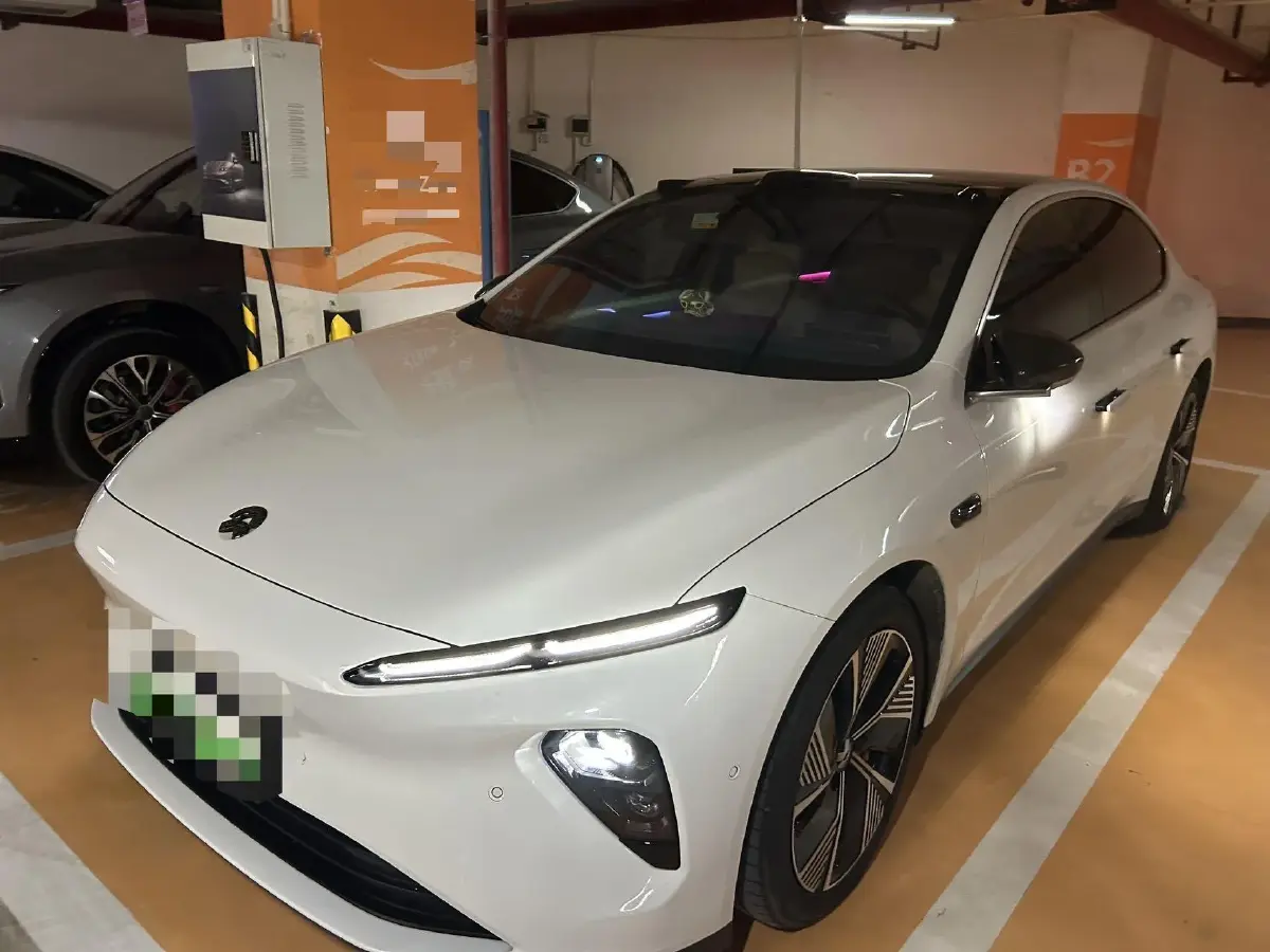 2024 NIO ET7 BEV 75KWH