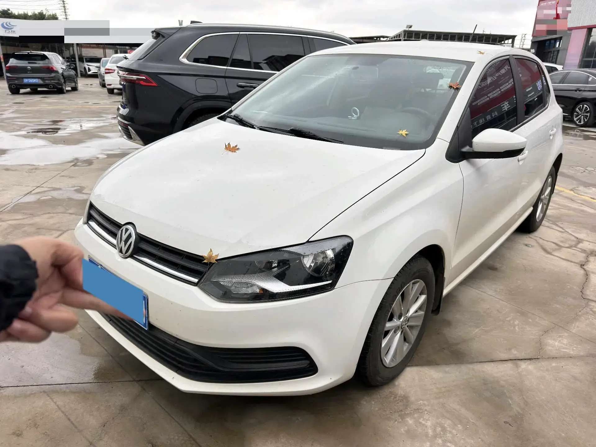 2018 VOLKSWAGEN POLO view 1
