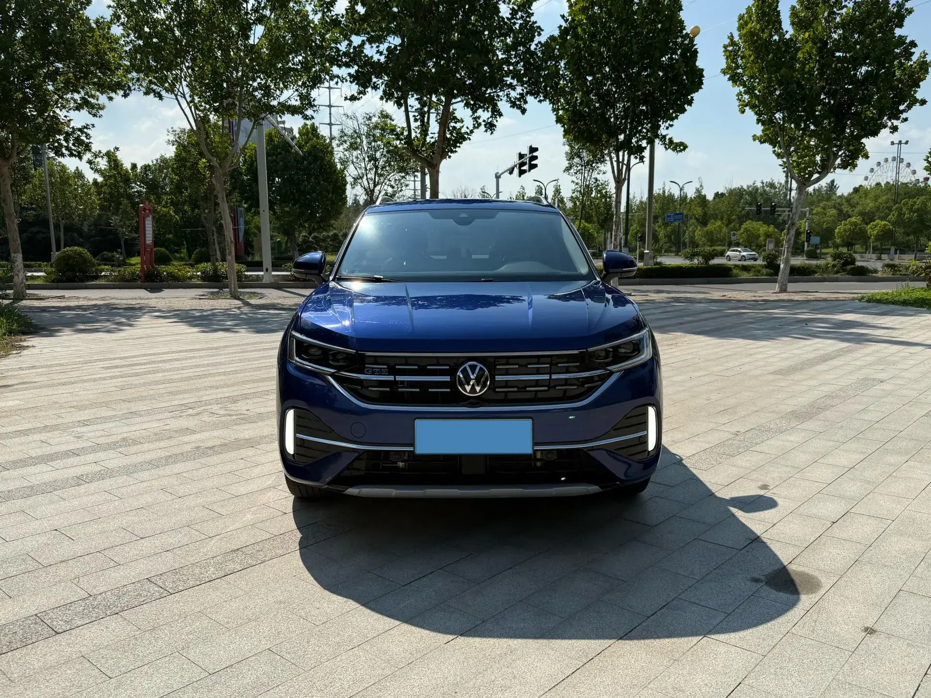 2023 VOLKSWAGEN TAYRON thumbnail 2