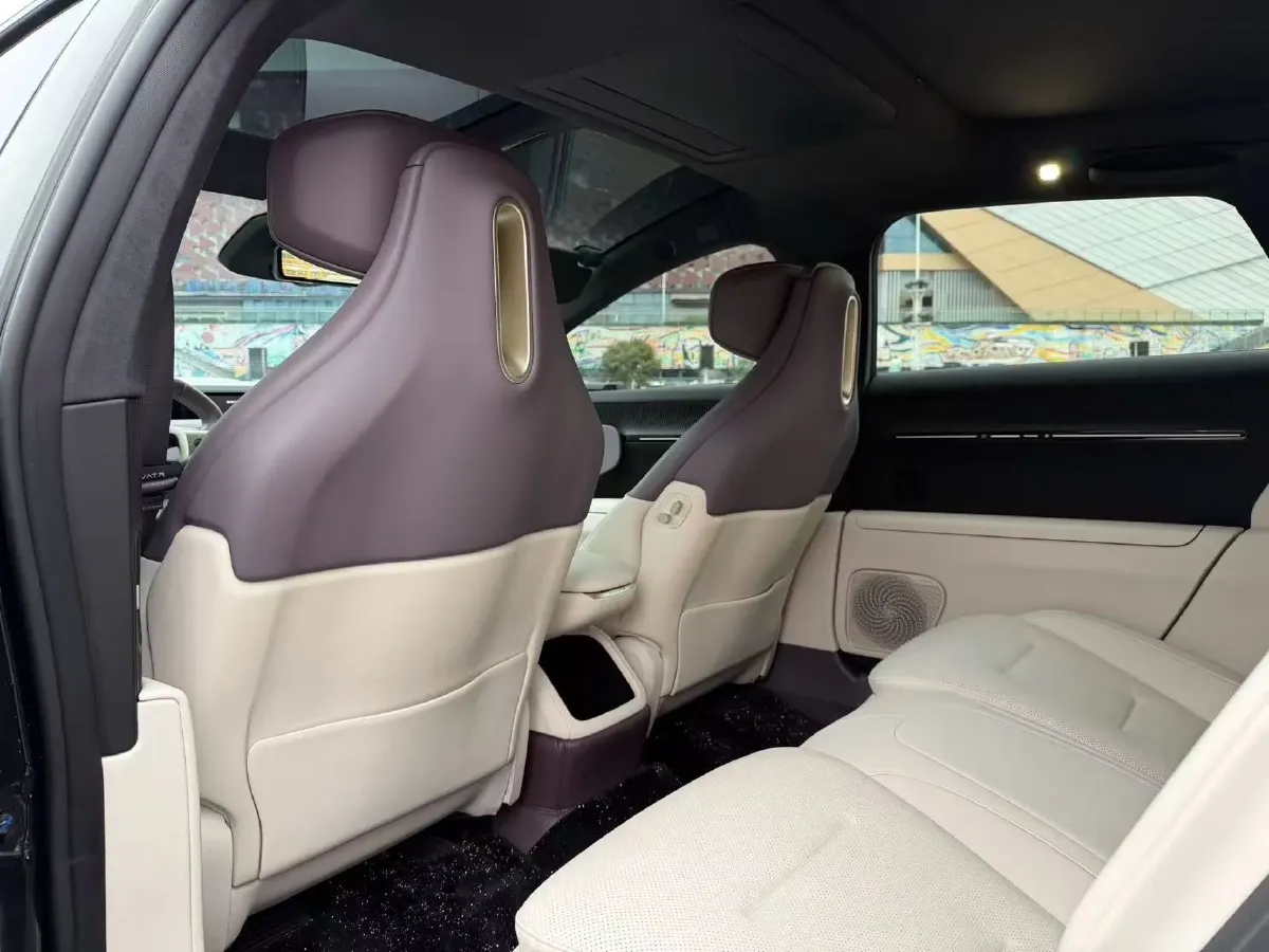 2025 Avatr 12 1.5T 156HP L4 REEV 39.05KWH,autocango,china used car exporter,china ev exporter,chinese used car exporter,chinese used ev exporter